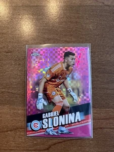 2022 Topps Chrome MLS GABRIEL SLONINA Pink X-Fractor Refractor Gold Cup USMNT - Picture 1 of 2