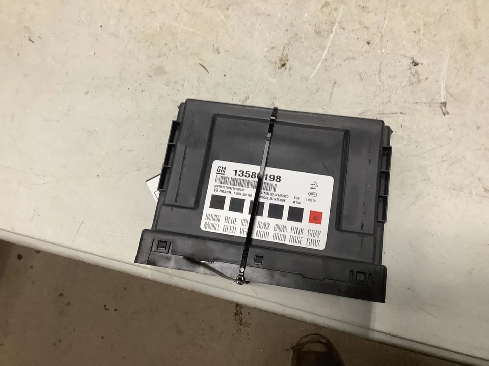 Chasis ECM Carrocería Control BCM ID 13580773 Se Adapta a 11 13 VOLTIOS 336245 Foto 1 de 3