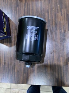 HENGST H193WK Spin On Oil Filter - Picture 1 of 2