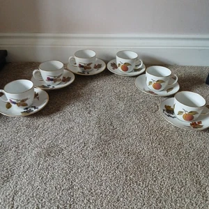 6 X Royal Worcester Evesham Gold Demitasse Espresso Coffee Cups And Saucers - Picture 1 of 11