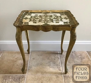 Mesa vintage italiana florentina tonos dorados y blanco roto, ornamentada - Imagen 1 de 15