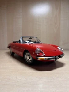 ALFA ROMEO 2000 Spider Duetto  Minichamps ROSSO 1:18 - Foto 1 di 8