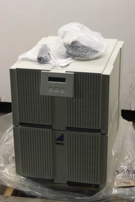 MX3000EU / 3KVA 3000VA APC PANTALLA DIGITAL LCD SINWAVE UPS / MATRIZ Foto 1 de 4