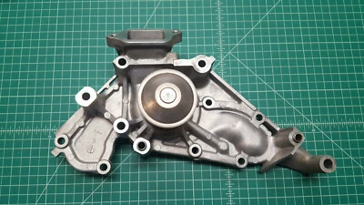 Genuine Toyota Water Pump 2005 Tundra SR5 4.7L 2UZ-FE Foto 1 de 4