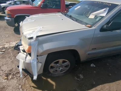 Guardabarros de conductor Jeep Grand Cherokee 2005-2010 AYOAG Foto 1 de 3