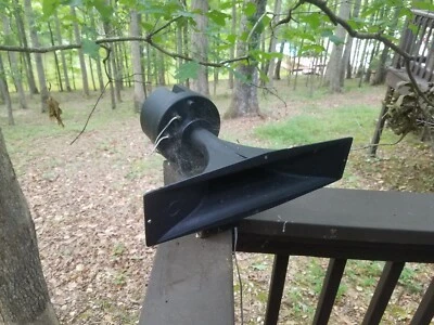 EV Electro-Voice 1829 8HD Horn Pair with Brackets - Image 1 of 4