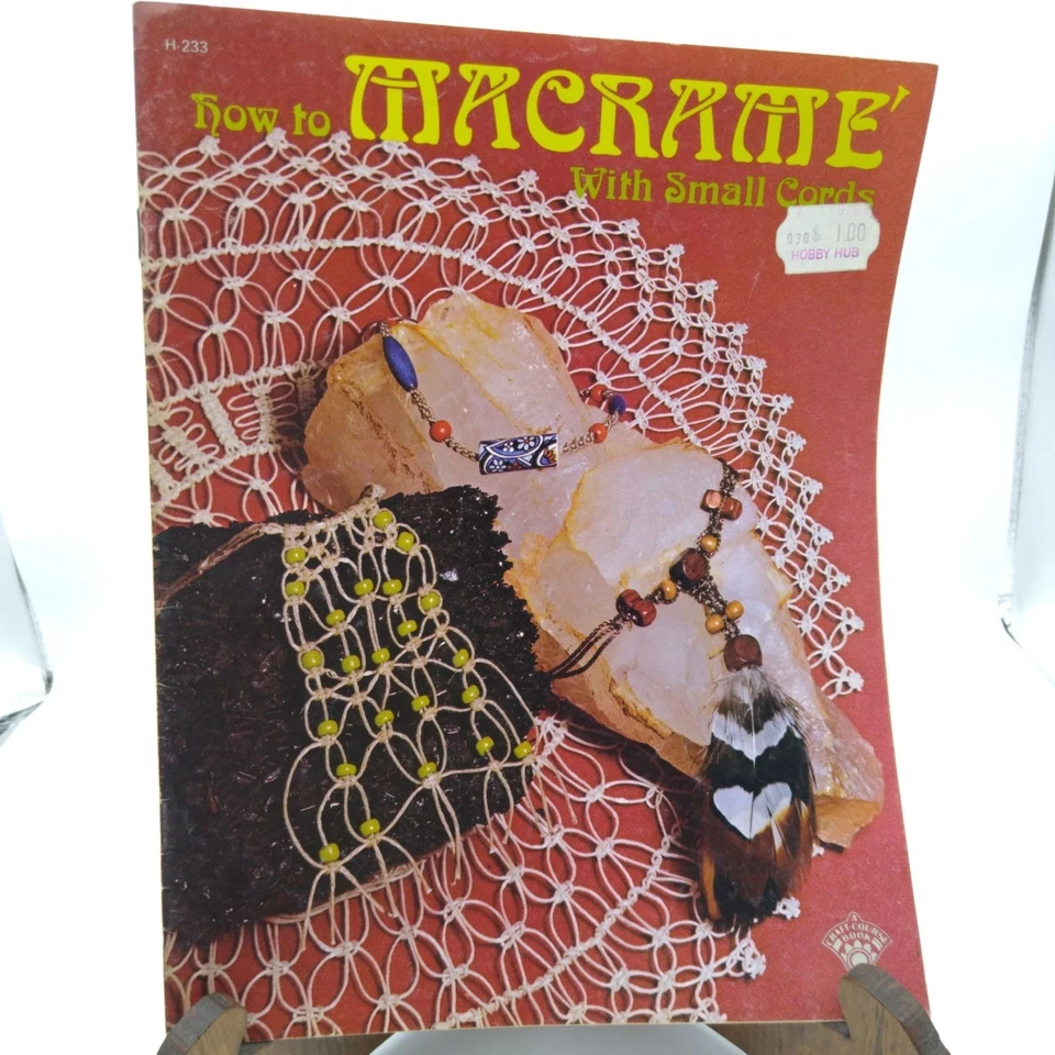 Modelli Macramè Vintage, Come Macramè con Piccole Corde Libro di Corso Artigianale H233 - Immagine 1 di 1