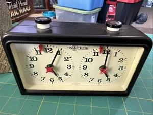 Seiko Quartz Schachuhr Batteriefachdeckel fehlt.  Uhr funktioniert super. - Bild 1 von 10