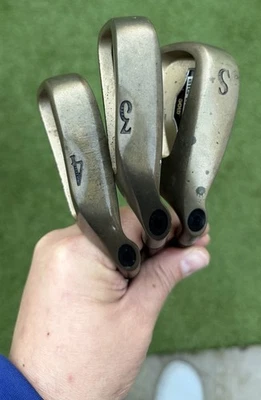 Callaway Golf BIG BERTHA GOLD Pitching Wedge 3 , 4 Irons Graphite Light Senior - Image 1 of 4