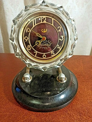 Miniature vintage Soviet desk clock Kristall .  USSR 1970-80s Kh Cover