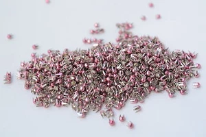 250x pink Ziernieten Nieten Krallennieten, Ø2.4 mm, diamantschnitt - runde Form - Picture 1 of 4