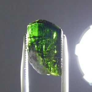 7ct Green Epidote Rough Terminated Crystal Spar Natural Unheated Facet Grade - Picture 1 of 8