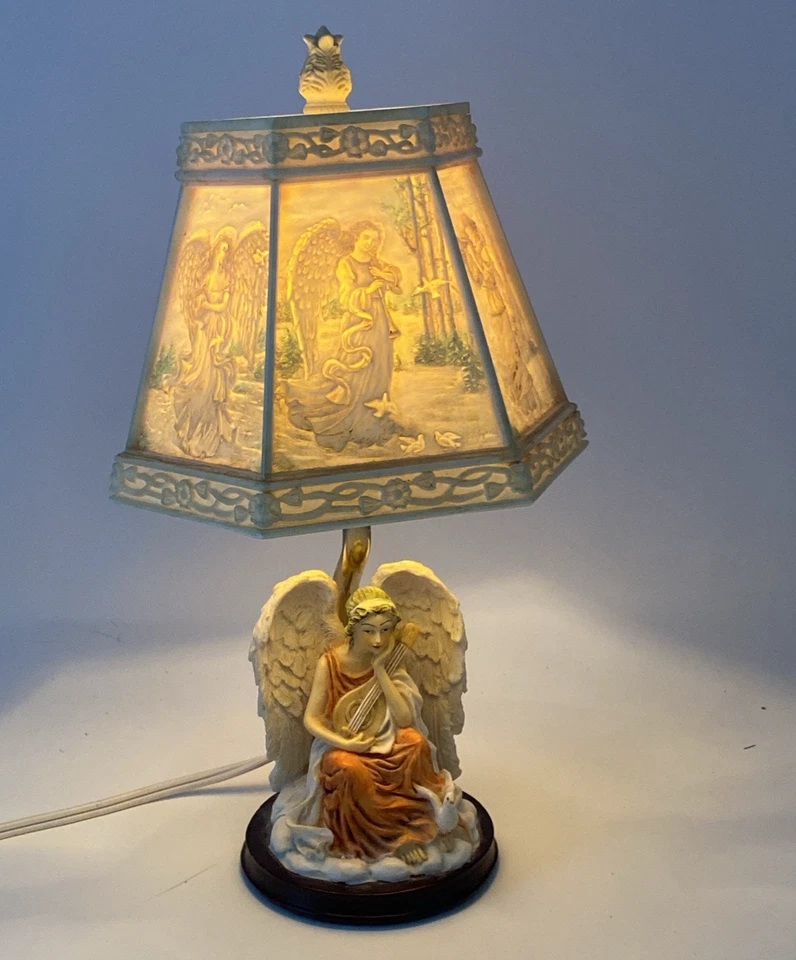Vintage Resin Angel Figurine Lamp w/6 Panel Decorated Lithophane Shade - Image 1 of 4