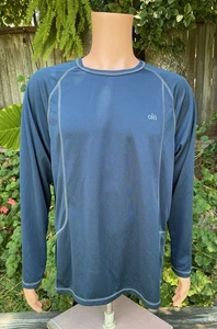 ALO Training Workout T-Shirt Men 2XL Blue Long Sleeve CoolFit Base layer - Picture 1 of 8