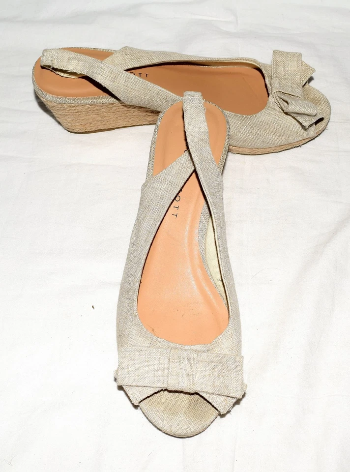 Karen Scott Tecido Bege Peep Toes com Arcos Borda de Corda Saltos Slingback Tamanho 8.5M - Imagem 1 de 4