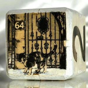 Whisker Wonder - Snow Tales of Old Streets - Backgammon Doubling Cube - 36mm - Picture 1 of 9