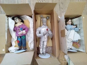 1993/1994 Ashton-Drake Galleries Wizard Of Oz Dorothy, Tin Man Ax Can, Scarecrow - Picture 1 of 6