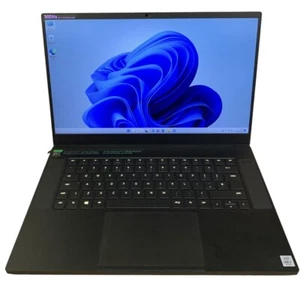 Computadora portátil para juegos Razer Blade Pro 15,6" 300Hz i7-10875H 64 GB 1 TB SSD RTX 2080 8 GB - Imagen 1 de 3
