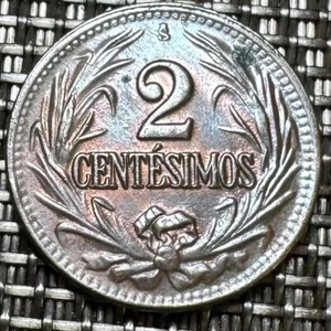 VERY NICE 1947 URUGUAY 2 CENTESIMOS COIN (1286) - Picture 1 of 2