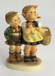 Goebel 1955 Hummel con Alemania 49 3/0 "Al mercado" TMK-6 niño y niña, cesta 4,25" - Imagen 1 de 15