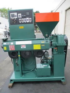 DAVIS STANDARD MODEL DS-20 EXTRUDER  / 2 INCH SCREW NEEDED. 20 H.P MOTOR - Picture 1 of 24