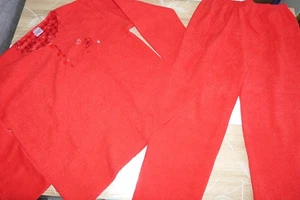 Damen Schlafanzug Winter Gr. XXL rot Frottee Rundhals 2tlg. lang Knöpfe Stickere - Bild 1 von 2