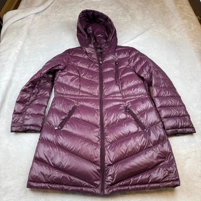 Chaqueta de invierno acolchada con capucha para mujer Curations Caravan púrpura plumón acolchado Foto 1 de 4