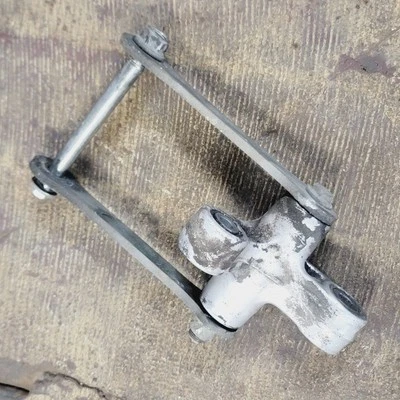 2001 2002 2003 2004 Suzuki Intruder Volusia VL800 OEM suspensión trasera acoplamiento Sc Foto 1 de 4