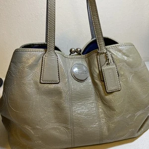 Coach Patent Leather F15658 Purse Green . - Picture 1 of 19