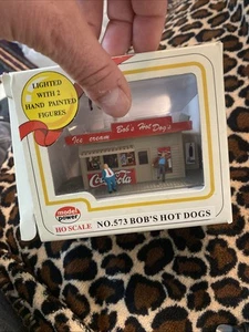 Model Power Bob's Hot Dogs #573, HO Built up Building. New In Box Train Set! - Picture 1 of 4