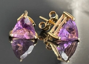 14K YELLOW GOLD AMETHYST STUD EARRINGS - Picture 1 of 8