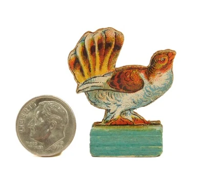 EARLY CRACKER JACK PREMIO PÁJARO UROGALLO STAND UP CARTÓN con BASE DE MADERA ALEMANIA Foto 1 de 4