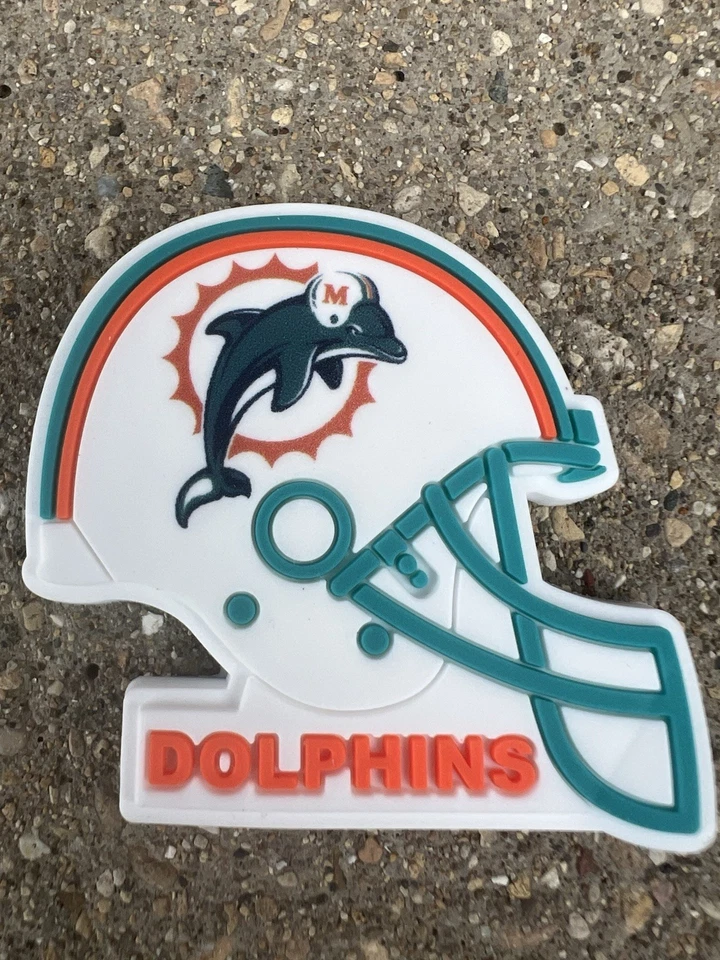 DE COLECCIÓN NFL RETRO MIAMI DOLPHINS AÑOS 70’S LOGOTIPO GOMA CLASIFICACIÓN TABLERO IMÁN NUEVO Foto 1 de 3