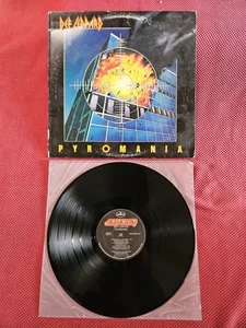 Def Leppard "Pyromania" LP Record Clean 422-810-308-1 G/EX+ - Foto 1 di 3