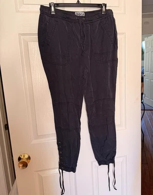 Joggers cargo Pam & Gela negros con tobillos ajustables talla mediana Foto 1 de 4