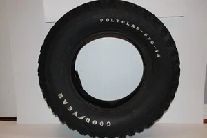 Vintage Goodyear Polyglas - F70-14 Raised White Letter/Whitewall - Foto 1 di 12