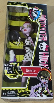 SHELF WEAR BOX/DOLL NEW MONSTER HIGH SKULTIMATE ROLLER MAZE OPERETTA 2011 - Image 1 of 4