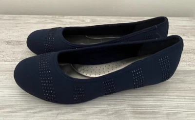 Zapatos de vestir planos de ballet sin cordones Karen Scott para mujer Ralleigh azules con cuentas talla 9 Foto 1 de 4