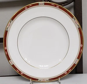 Royal Doulton Fine Bone China SANDON Dinner Plate Never Used BRAND NEW - Picture 1 of 3