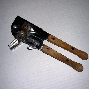 SWINGAWAY Manual Can Opener Vintage 80’s RARE Wood Handles Heavy Duty USA - Picture 1 of 13