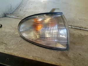 INDICATORE DI DIREZIONE DX Hyundai Accent II/Excel II/Pony 1997 - Foto 1 di 1