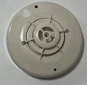 HOCHIKI DCD-135 ALLARME ANTINCENDIO FISSO RILEVATORE DI CALORE TESTA 135 GRADI MONACO 721-123-00 - Foto 1 di 3