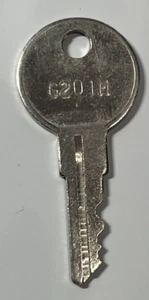 G201M KEY - Picture 1 of 2