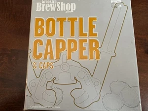 Tapabotellas de cerveza/soda Brooklyn BrewShop con 50 tapas más tapón - Imagen 1 de 2