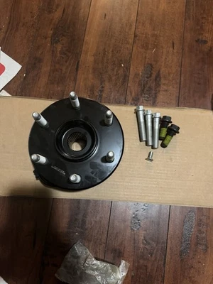 Buje de cojinete de rueda delantera 4x4 para Chevy GMC Silverado Sierra 1500 Tahoe Yukon Foto 1 de 4