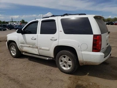 Windshield Wiper Motor Fits 07-14 ESCALADE 1588527 - Image 1 of 4