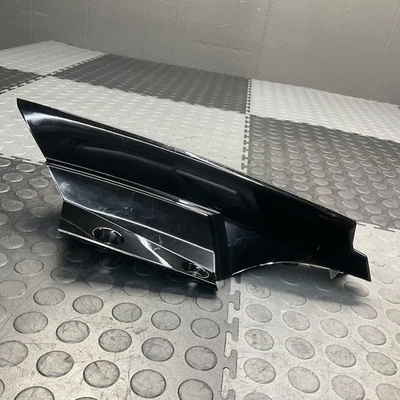Nissan Rogue 2016-2019 alerón trasero izquierdo extremo moldura apliques panel de cubierta OEM Foto 1 de 4