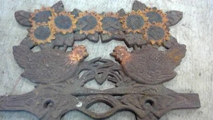 CAST IRON CHICKEN Sign Garden VTG SIGN CHICKEN Plaque HEN Farm - Picture 1 of 6