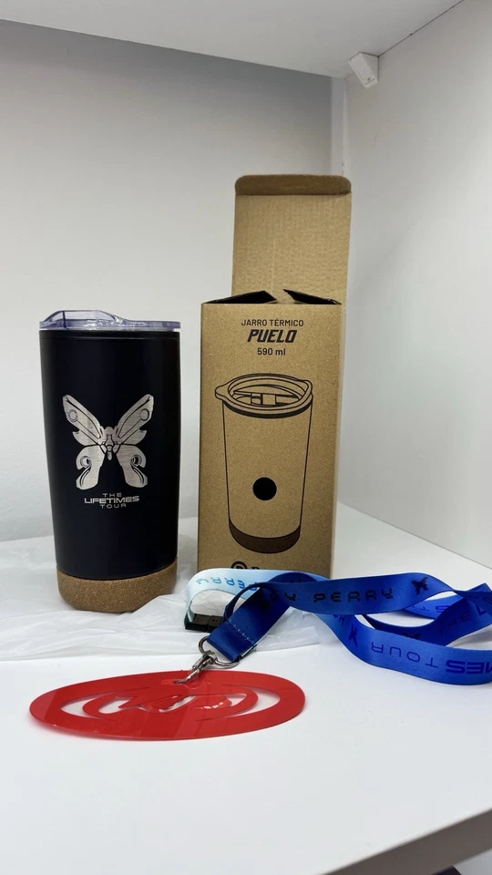 Paquete de Mercancía VIP Katy Perry Lifetimes Tour: Copa Térmica + Cordón AMÉRICA DEL SUR Foto 1 de 4