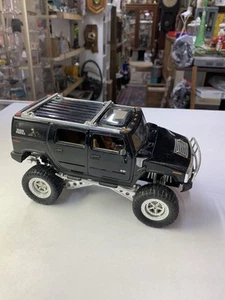 HUMMER H2 BLACK HIGH PROFILE WORKING SUSPENSION JADA 1:24 SCALE DIECAST RARE!!! - Picture 1 of 24